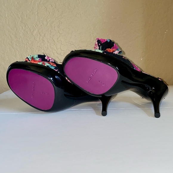 New Betsey Johnson floral mule heels - Picture 8 of 12